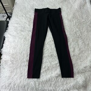 Women’s Black and Burgundy Victoria Secret Yoga Size Medium Full Length Leggings